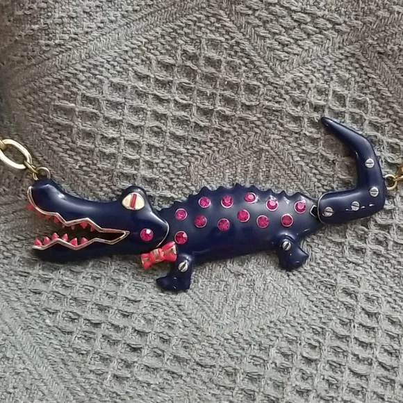 Betsey Johnson ALLIGATOR NECKLACE - Picture 13 of 14